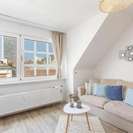Apartment Charming One-bedroom In The Center Of T115 *